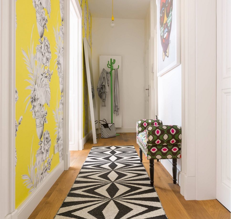 Yellow Accent Wall For The Small Apartment`s Hallway - Wall - HD Wallpaper 