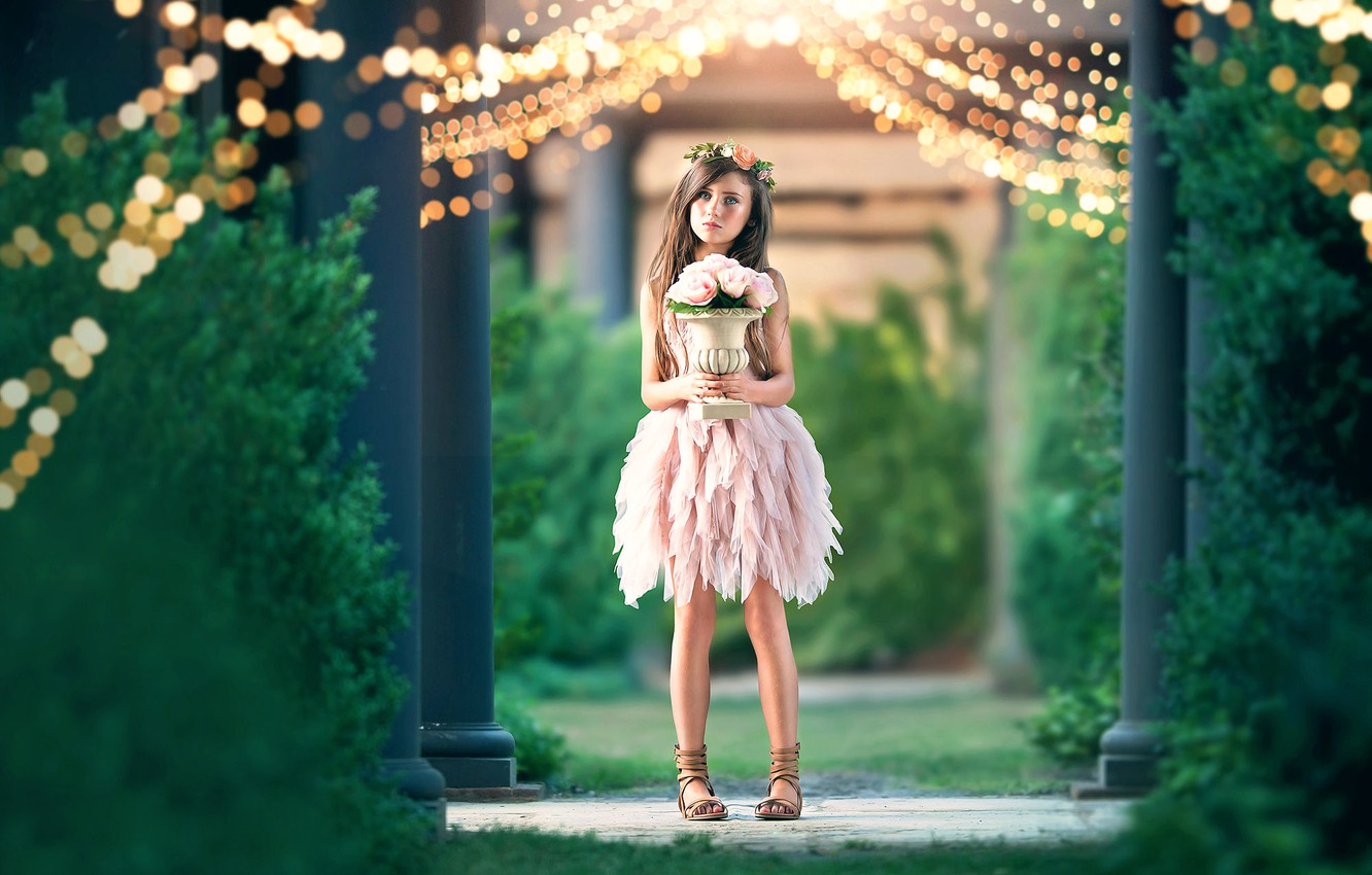 Photo Wallpaper Bouquet, Girl, Ashlyn Mae, Sparkle - Wallpaper - HD Wallpaper 