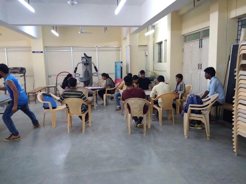 Btl College Of Engineering-bangalore Image - Companion Dog - HD Wallpaper 