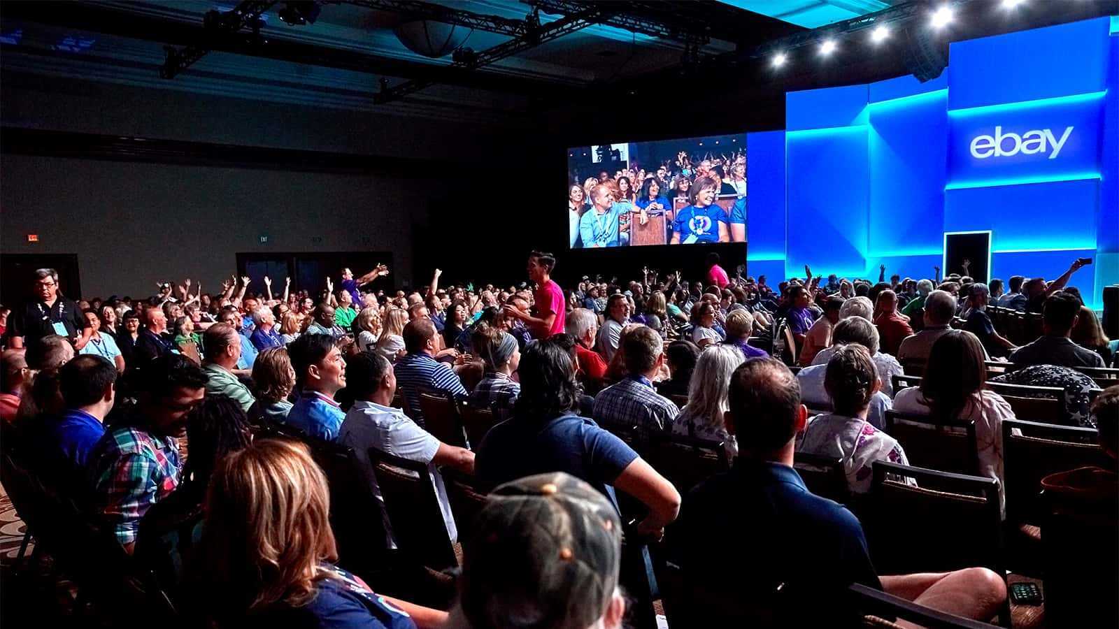 Audience Participation During General Session At Ebay - Ebay Open - HD Wallpaper 