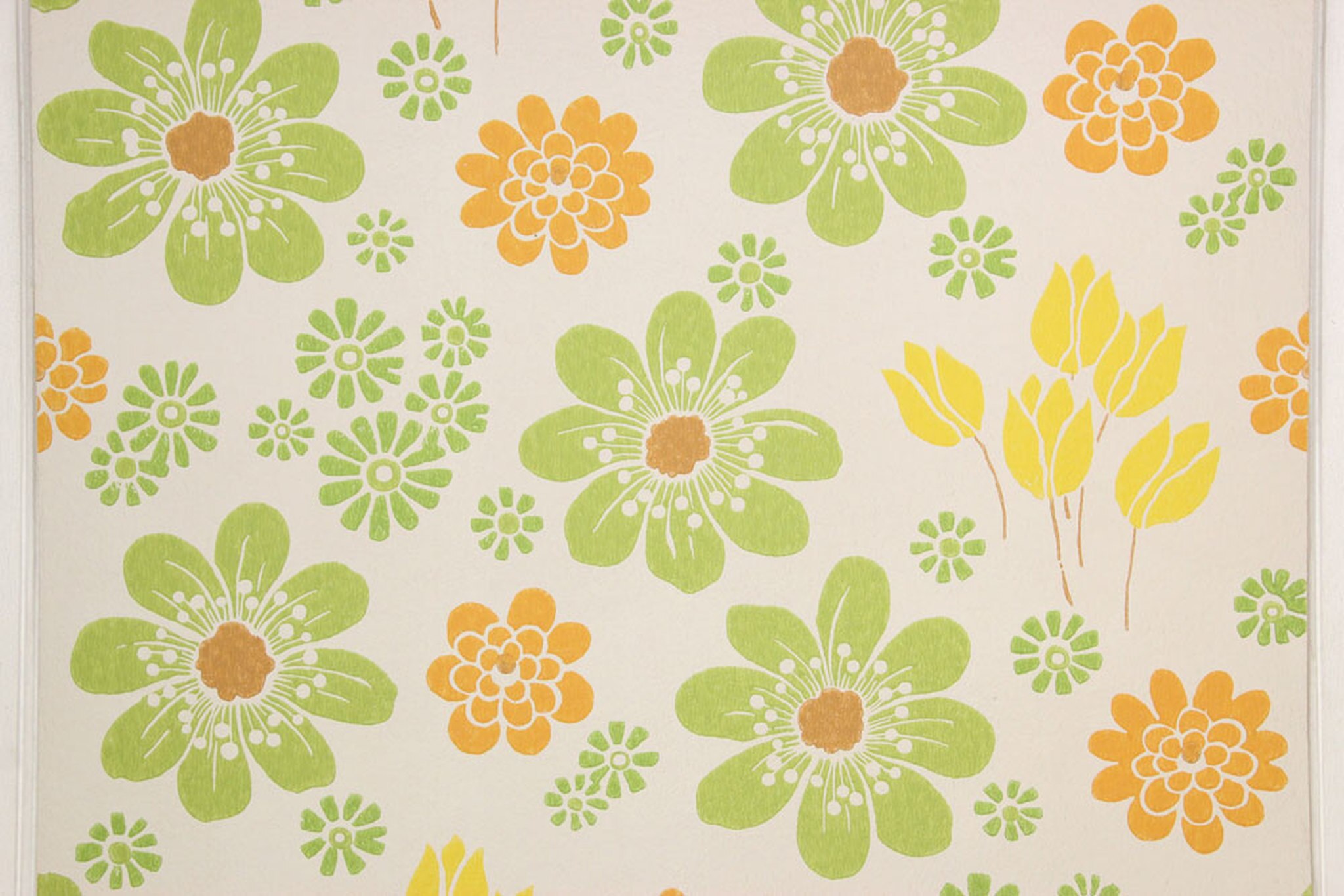 Orange Yellow And Green Flower Background - HD Wallpaper 