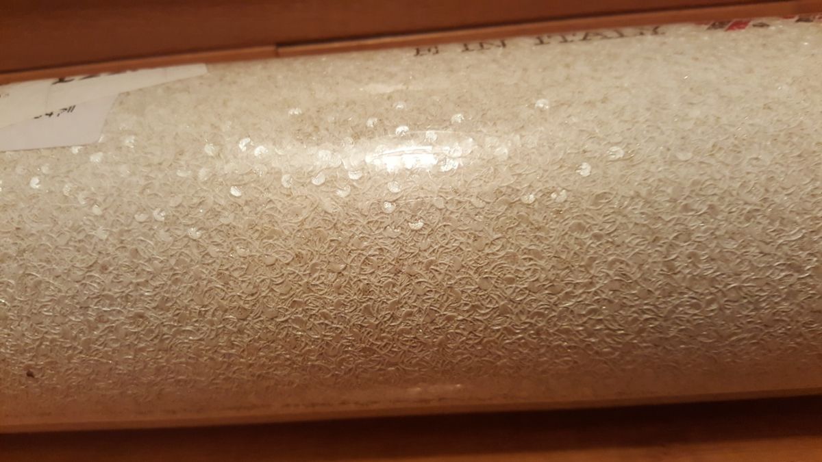 Cream Glitter Colour
 Only One Roll, Would Be Enough - Bronze - HD Wallpaper 