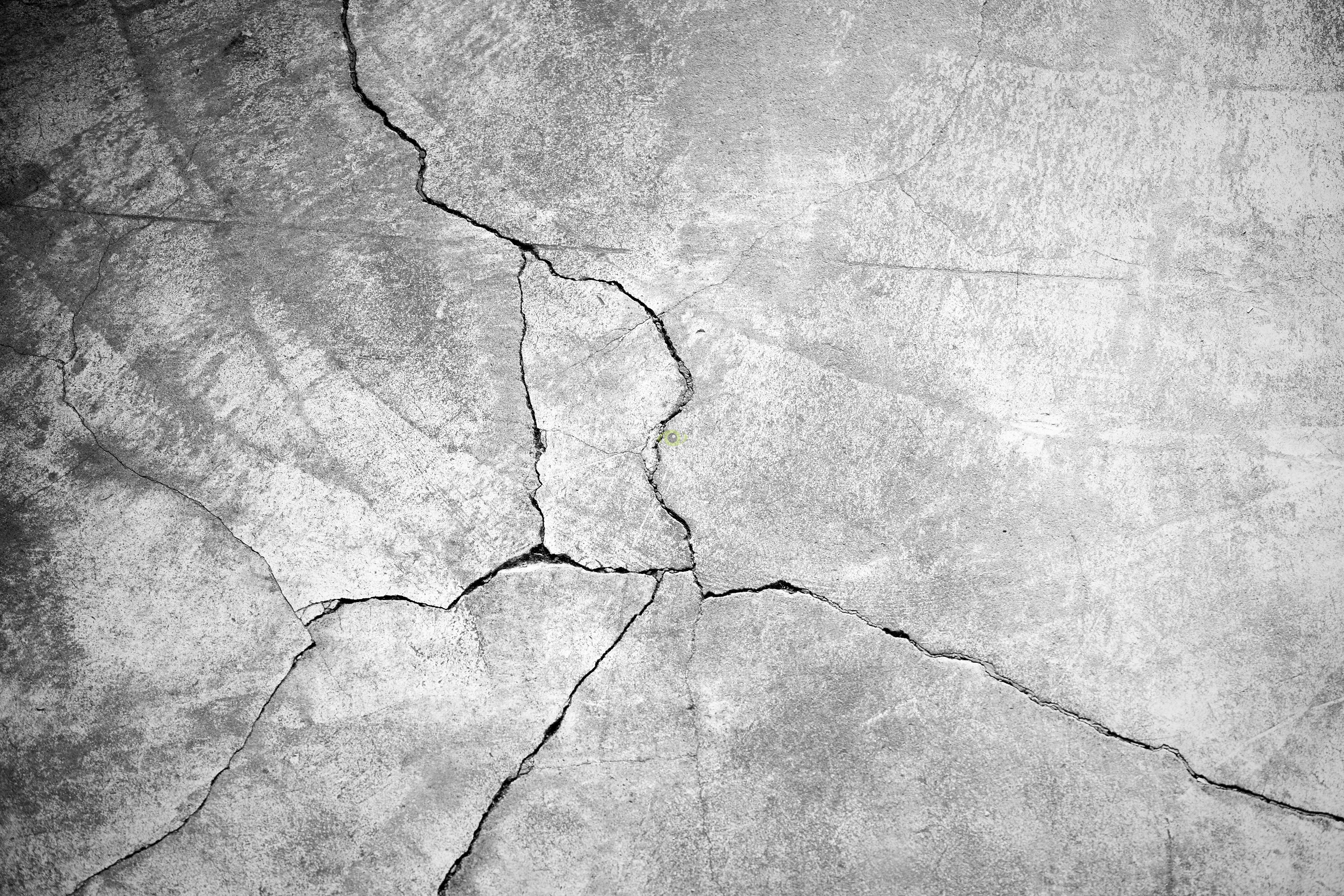Cement Wallpapers Hd - Crack On The Floor - HD Wallpaper 