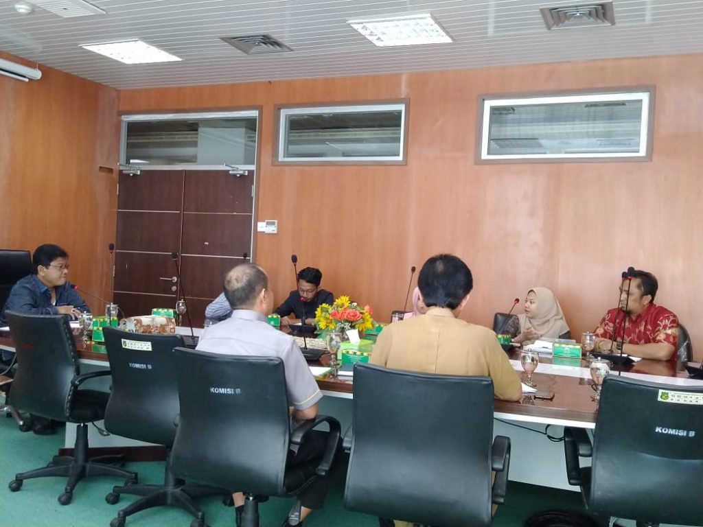 Seminar - HD Wallpaper 