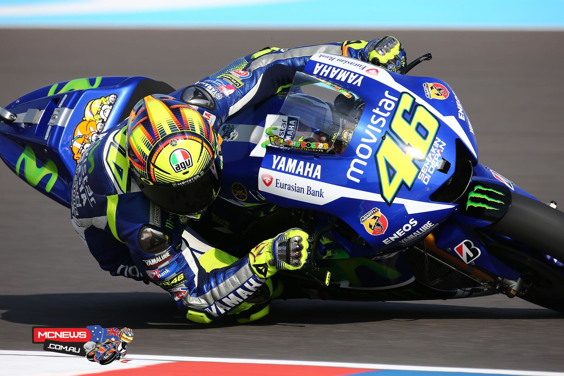 Motogp Wallpaper Valentino Rossi Motogpic Pinterest - Valentino Rossi Hd Wallpaper 1080p - HD Wallpaper 