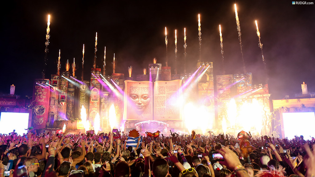 Tomorrowland - HD Wallpaper 
