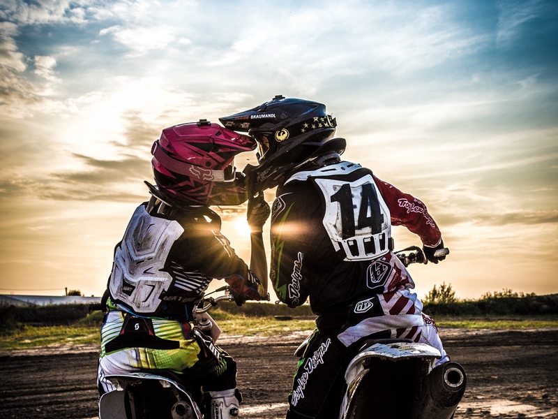 Wallpaper Motocross, Kiss, Love, Moto, Sport, Sunset - Motocross Wallpaper Pc - HD Wallpaper 