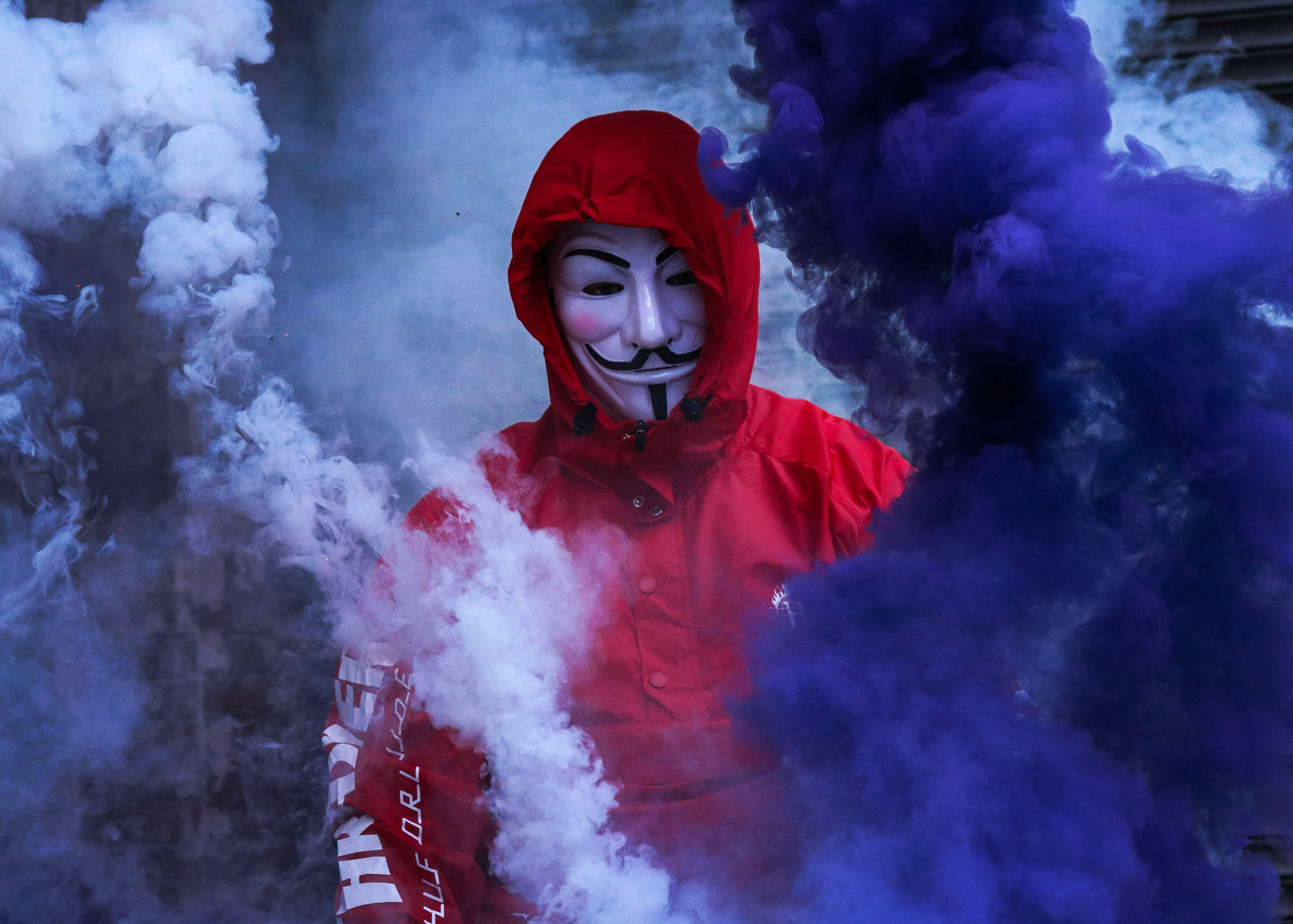 Anonymous Smoke - HD Wallpaper 