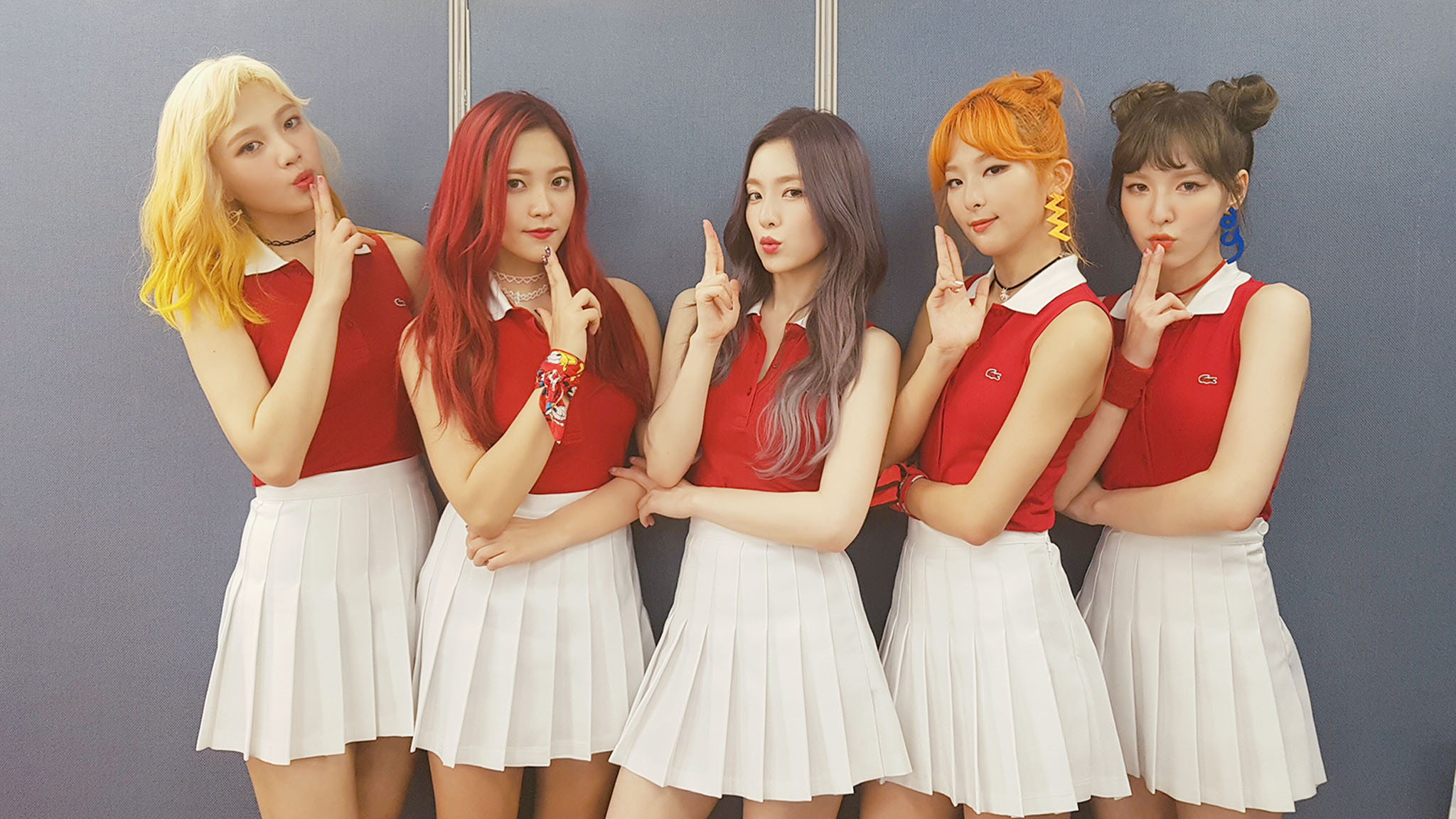 Russian Roulette Red Velvet 2048x1152 Wallpaper Teahub Io