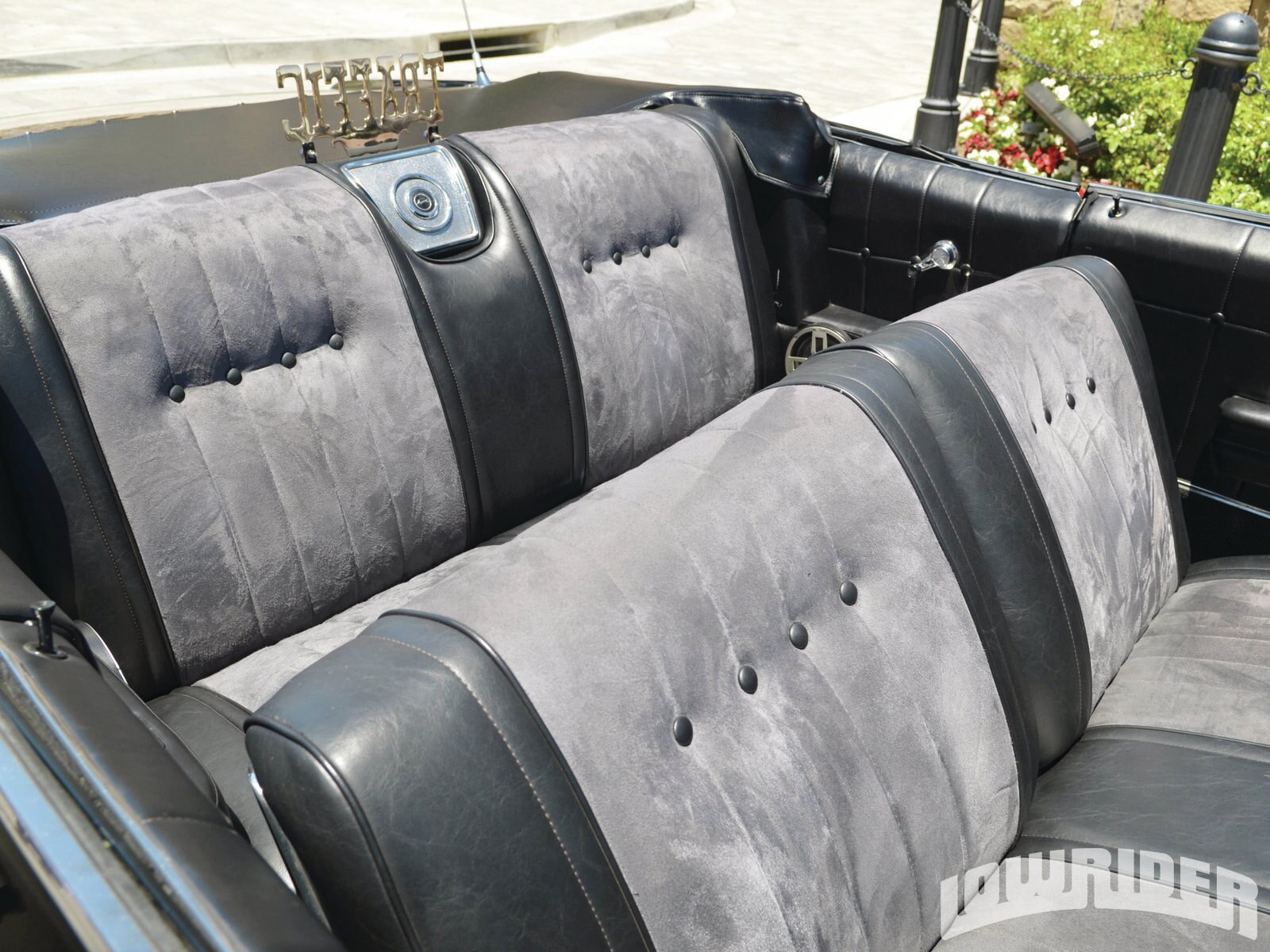 Antique Car - HD Wallpaper 