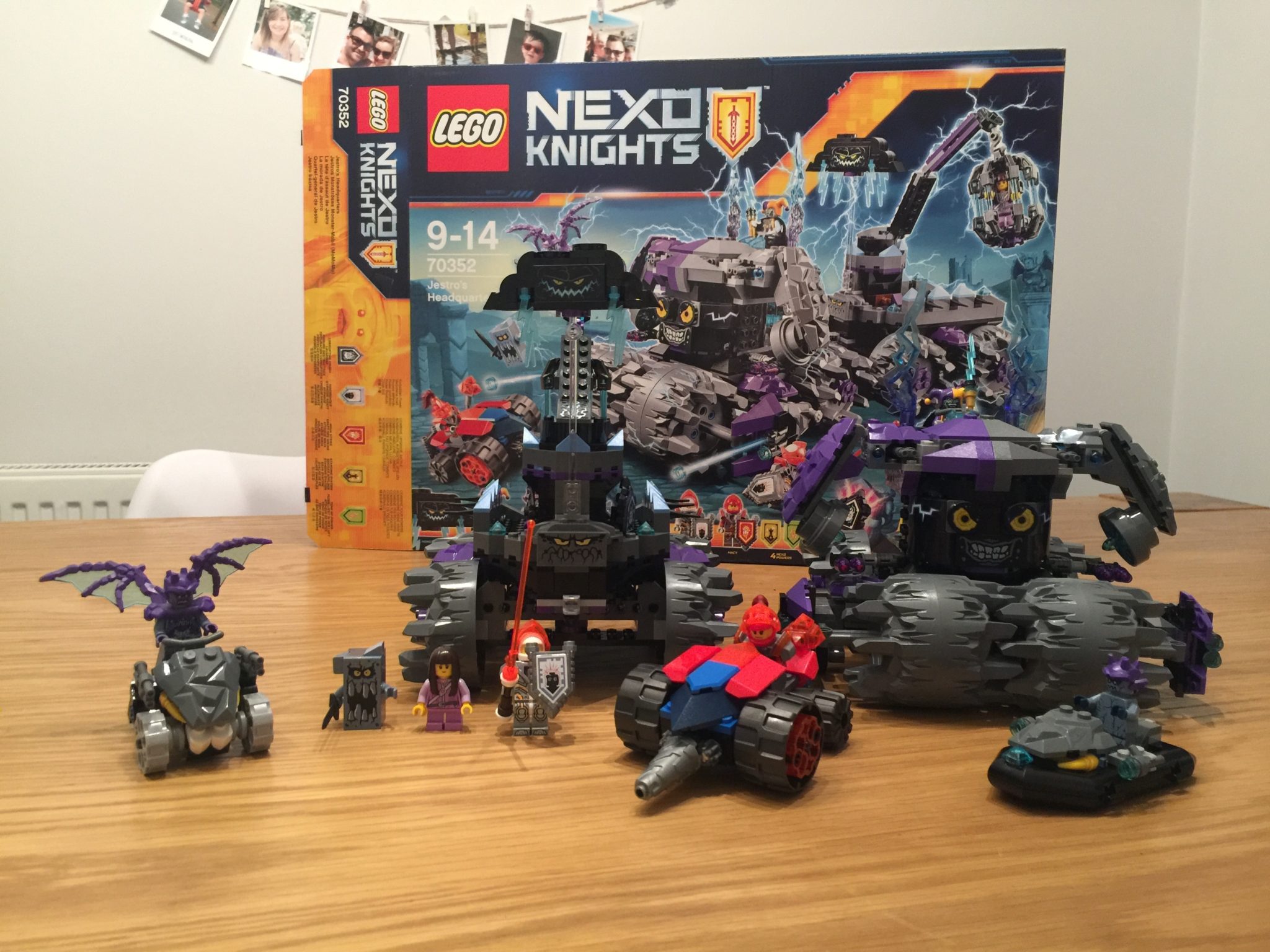 Nexo Knights Lego Sets 2017 - HD Wallpaper 