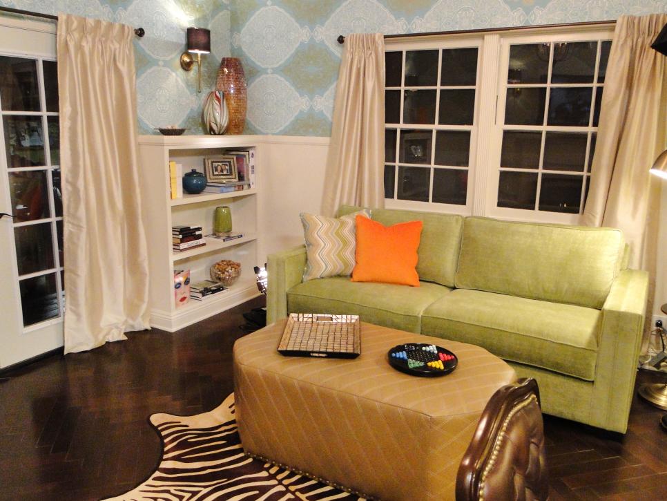 Studio Couch - HD Wallpaper 