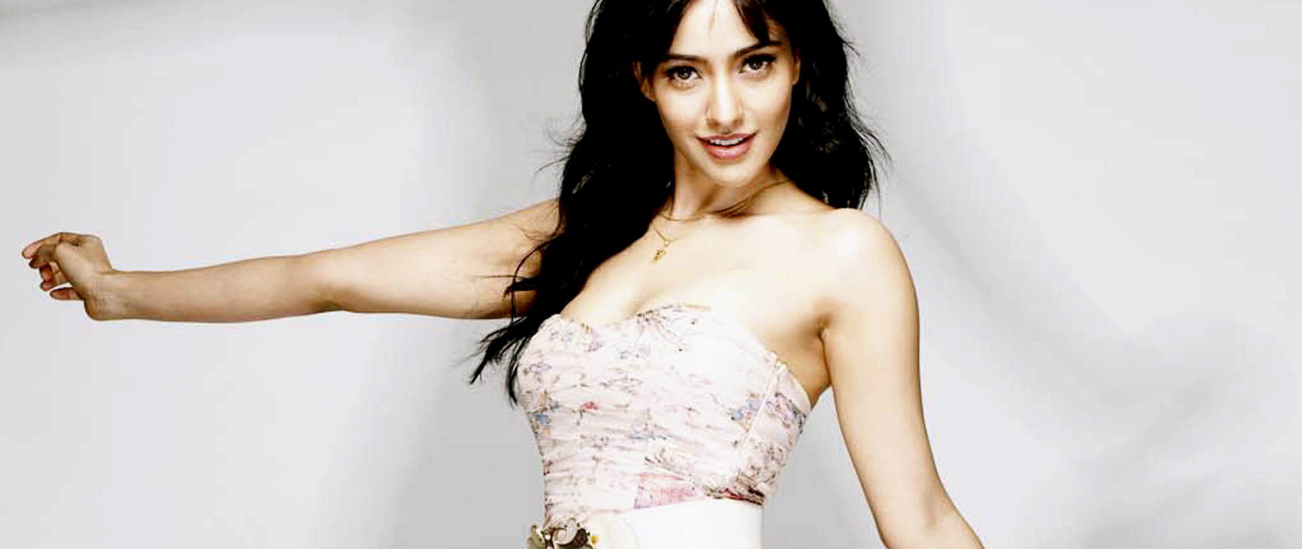 Neha Sharma In Heels - HD Wallpaper 