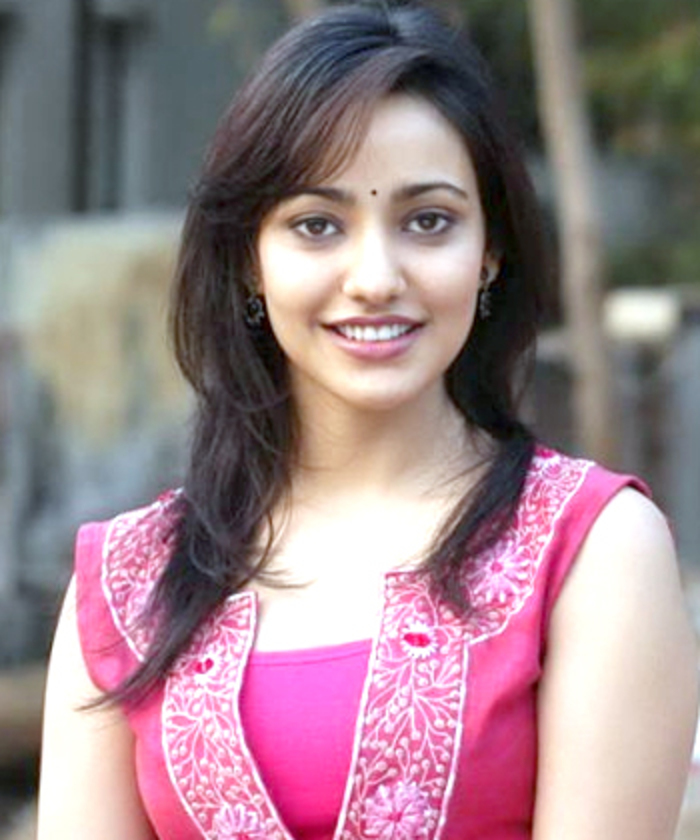 Neha Sharma Photo Download - HD Wallpaper 