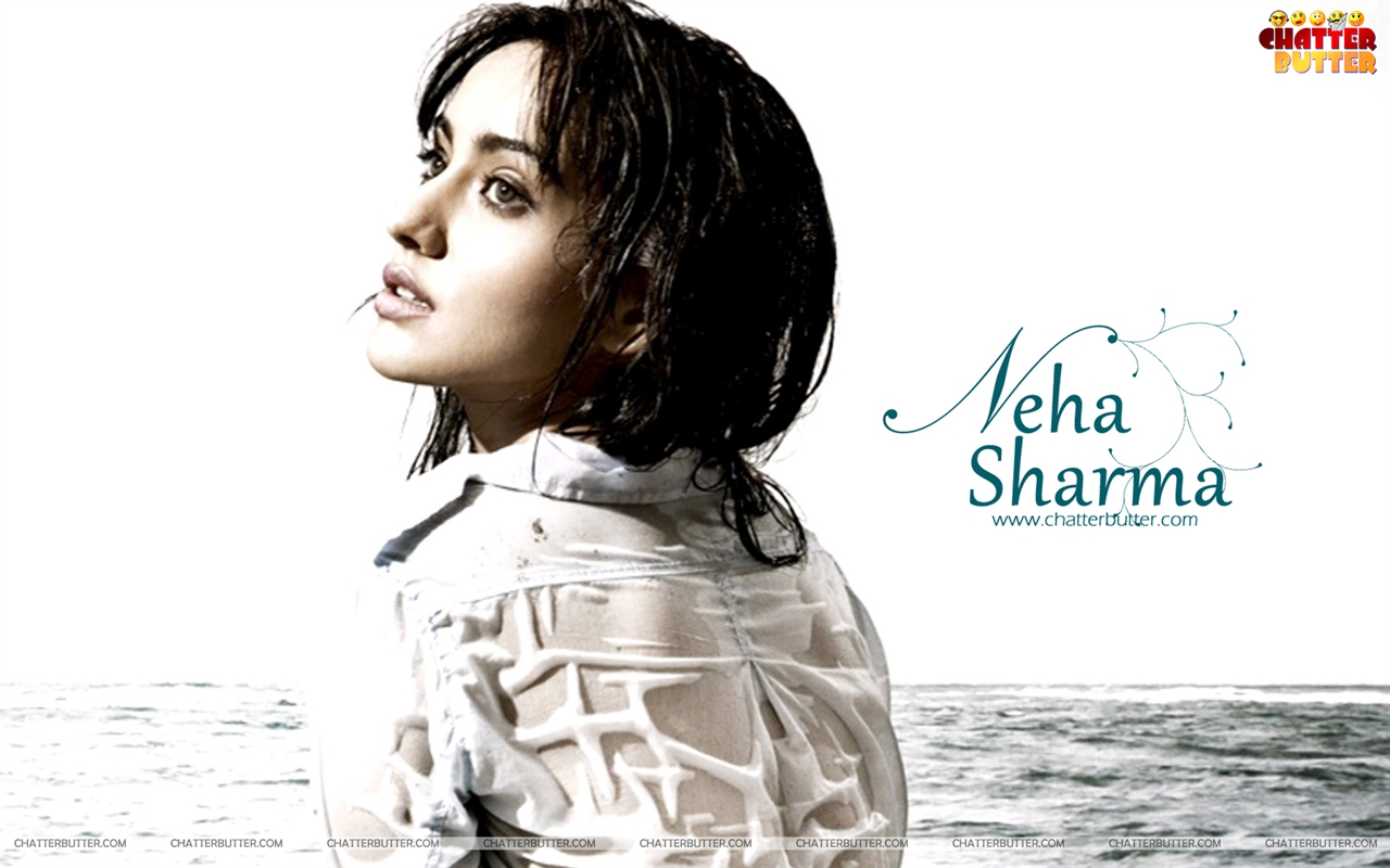 Neha Sharma Sexy Ass - HD Wallpaper 