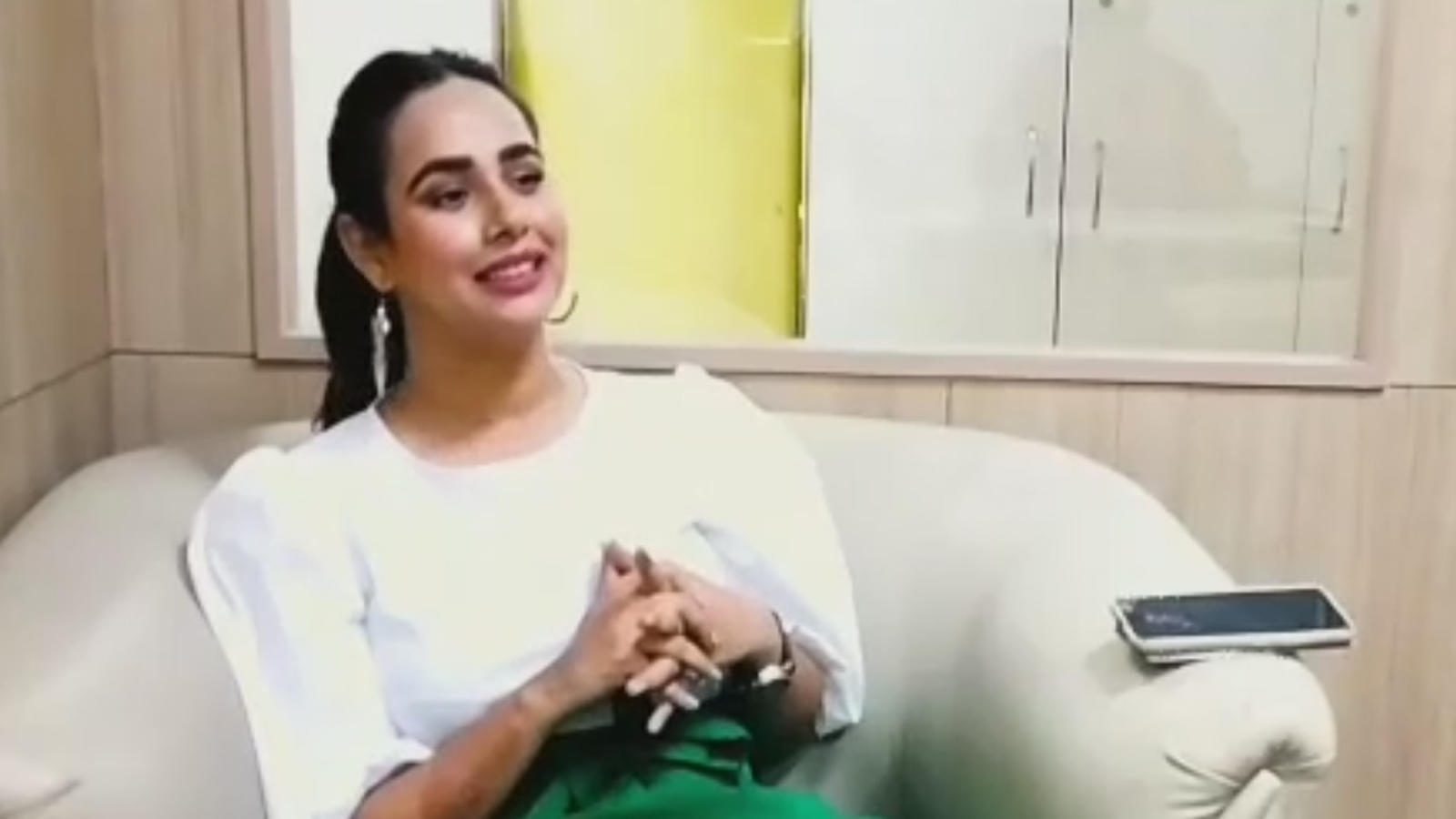 Sunanda Sharma Old Instagram - HD Wallpaper 