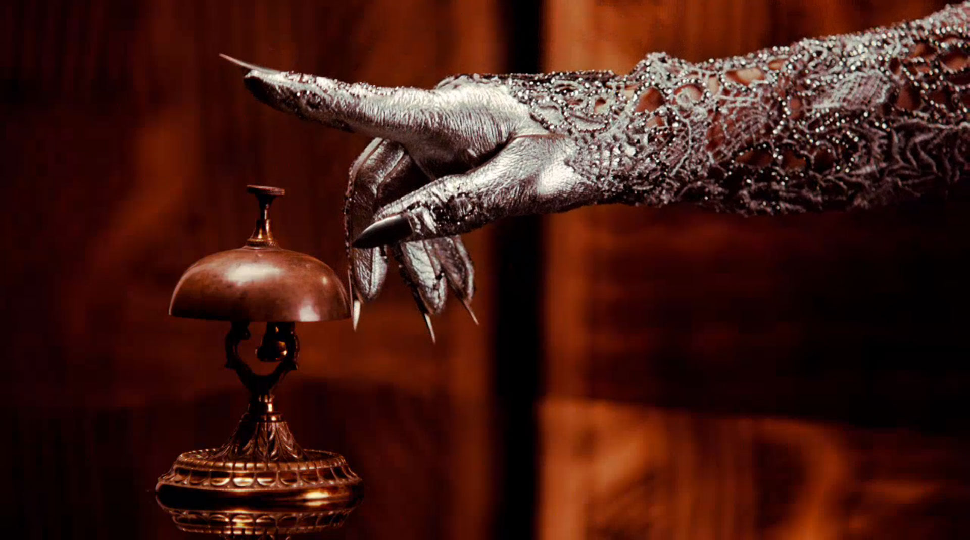 Ahs Lady Gaga Hotel - HD Wallpaper 