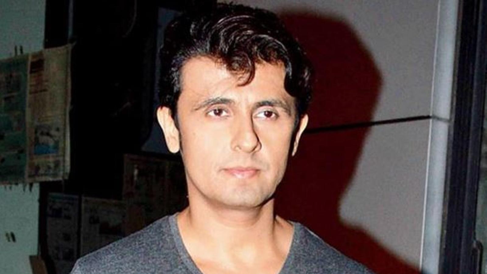 Sonu Nigam Says I Should Ve Been A Pakistani Singer, - Sonu Nigam - HD Wallpaper 