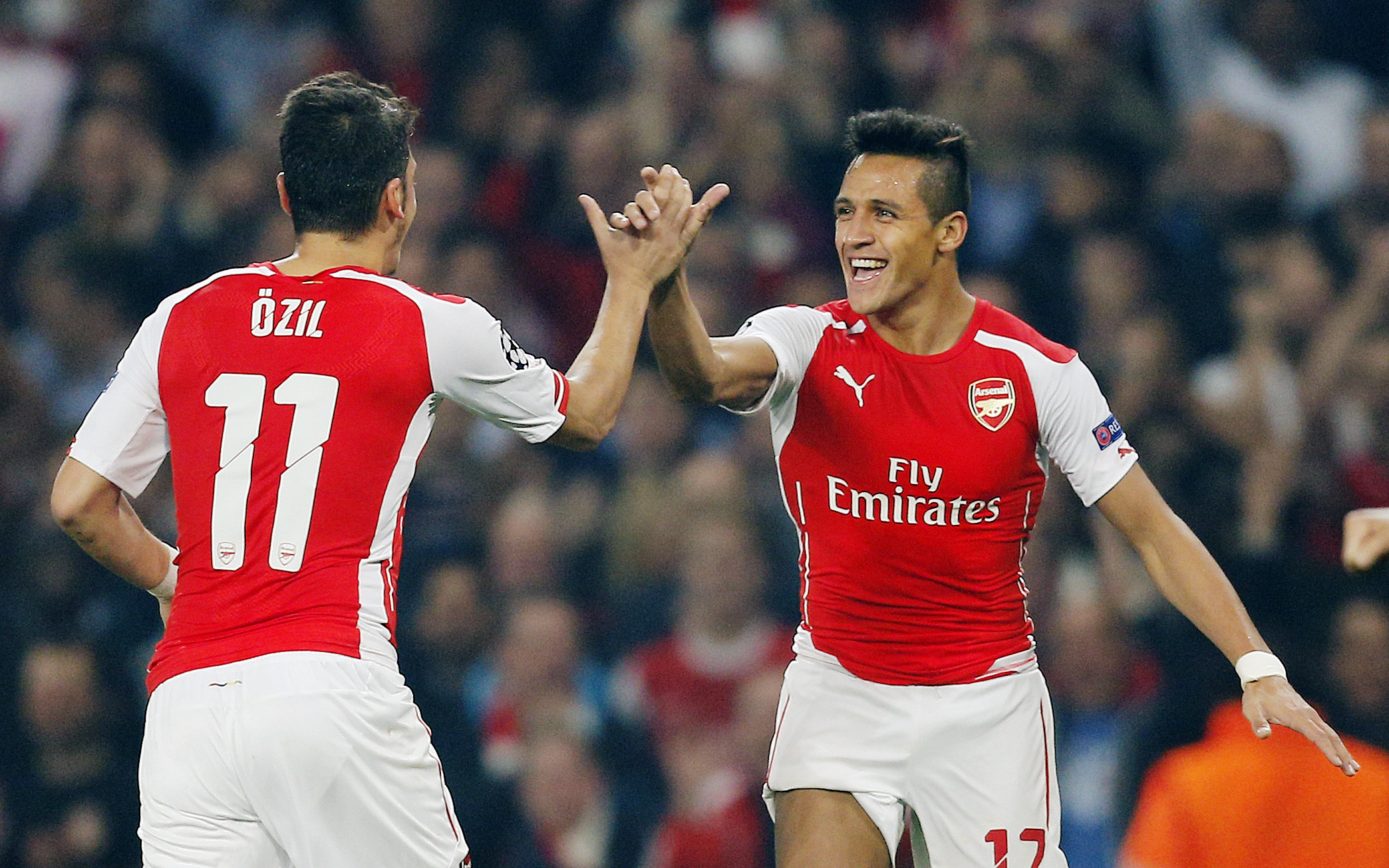 Mesut Ozil And Alexis Sanchez - HD Wallpaper 