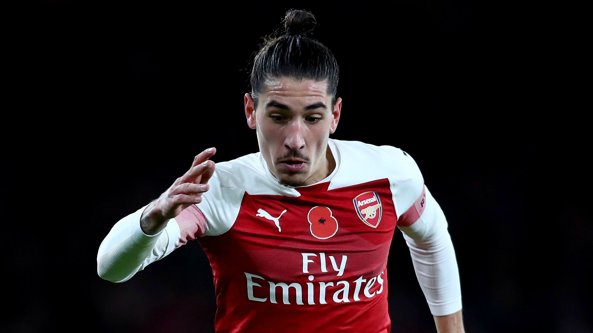 Arsenal Full-back Hector Bellerin - Arsenal Defenders - HD Wallpaper 