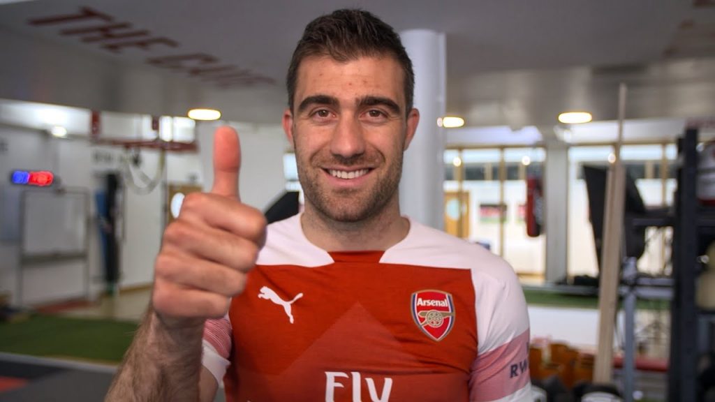 Sokratis Papastathopoulos Arsenal Wallpaper - Sokratis In Arsenal - HD Wallpaper 