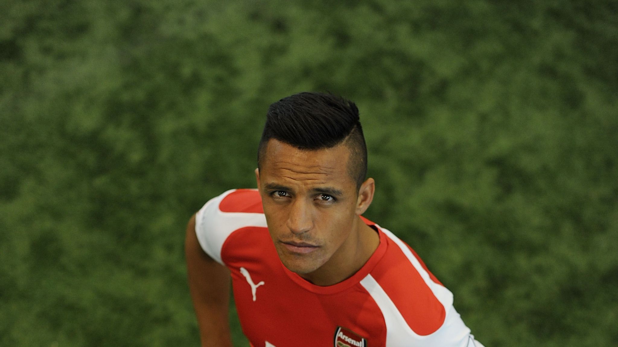 Unveiled By Arsenal - Corte Alexis Sanchez 2017 - HD Wallpaper 