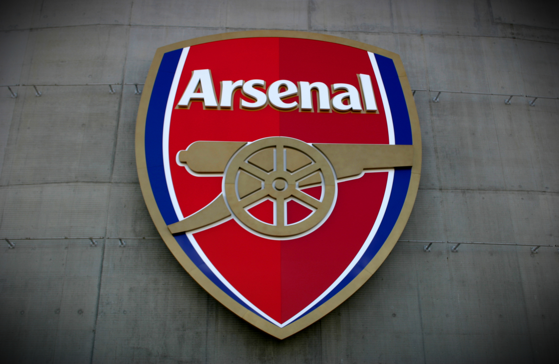 Arsenal Logo Emirates Stadium - HD Wallpaper 
