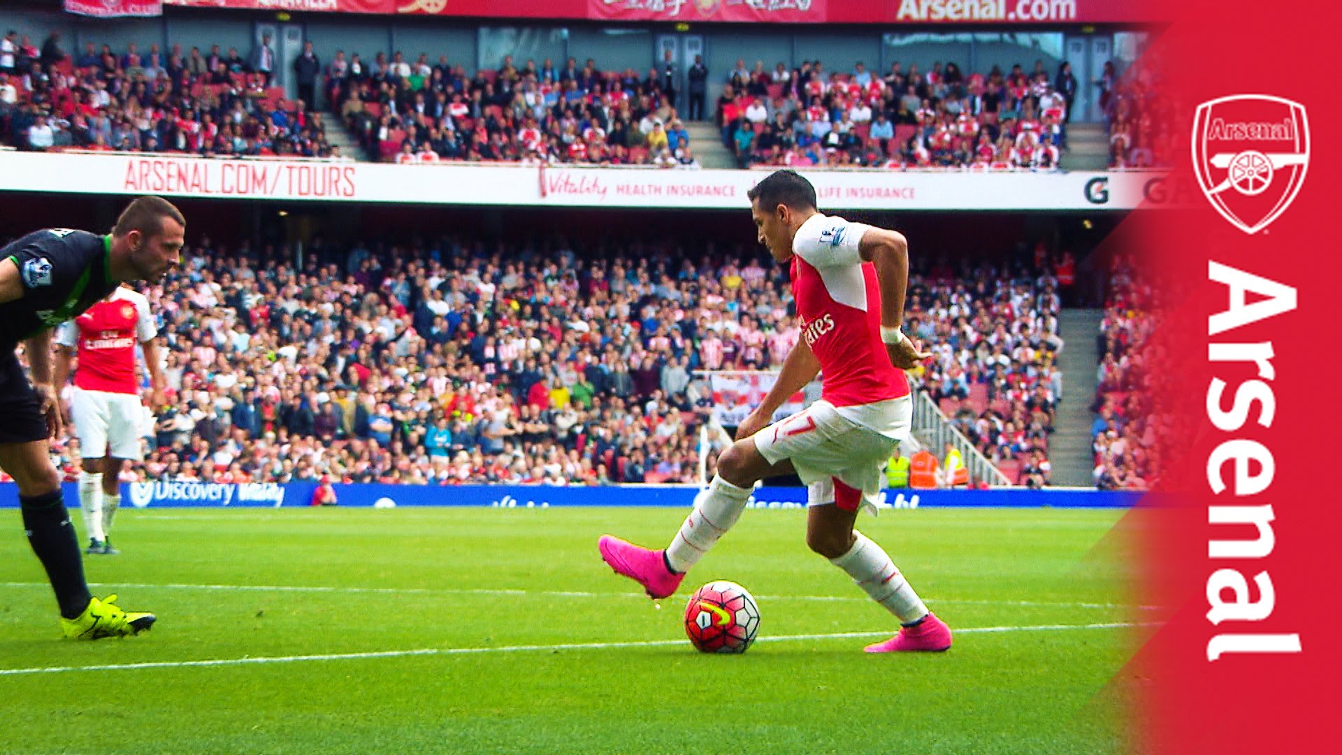 Alexis Sanchez Arsenal Wallpaper - Alexis Sanchez Skills - HD Wallpaper 