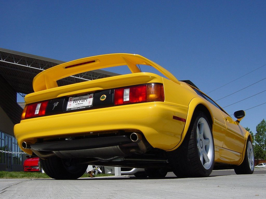 Lotus Esprit V8 Rear - HD Wallpaper 