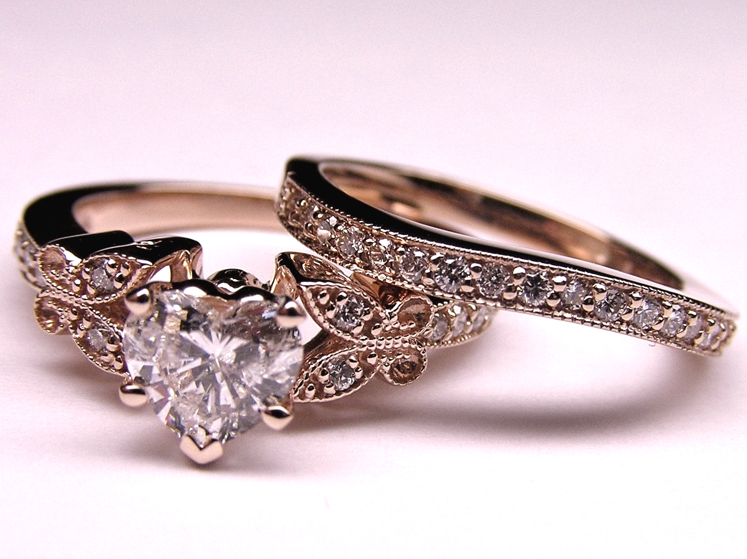 Vintage Heart Shaped Diamond Ring - HD Wallpaper 