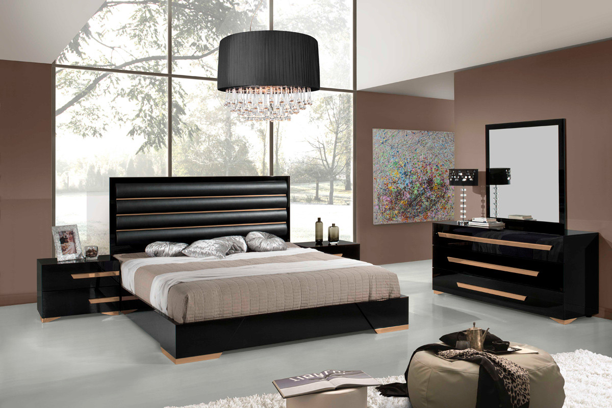 Amazing Rose Gold Bedroom Nova Domus Romeo Italian - Black And Rose Gold Bedroom Decor - HD Wallpaper 