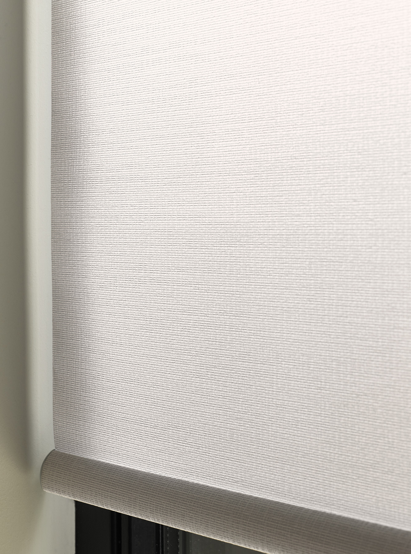 Luxaflex® Window Styling Neutral Bedroom Colour Scheme - Architecture - HD Wallpaper 