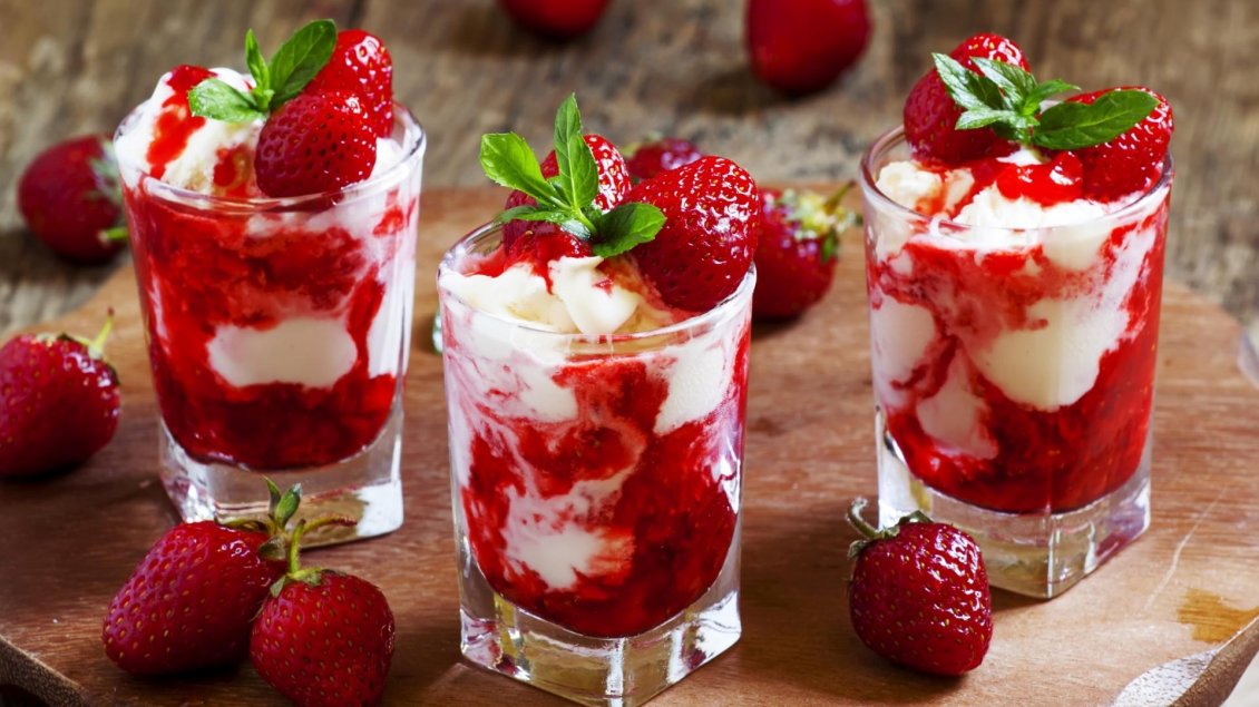 Download Wallpaper Cream And Delicious Red Strawberries - Strawberry Ice Cream Wallpaper Hd - 1130x635 Wallpaper Download Wallpaper Cream And Delicious Red Strawberries - Strawberry Ice Cream Wallpaper Hd - 1130x635 Wallpaper