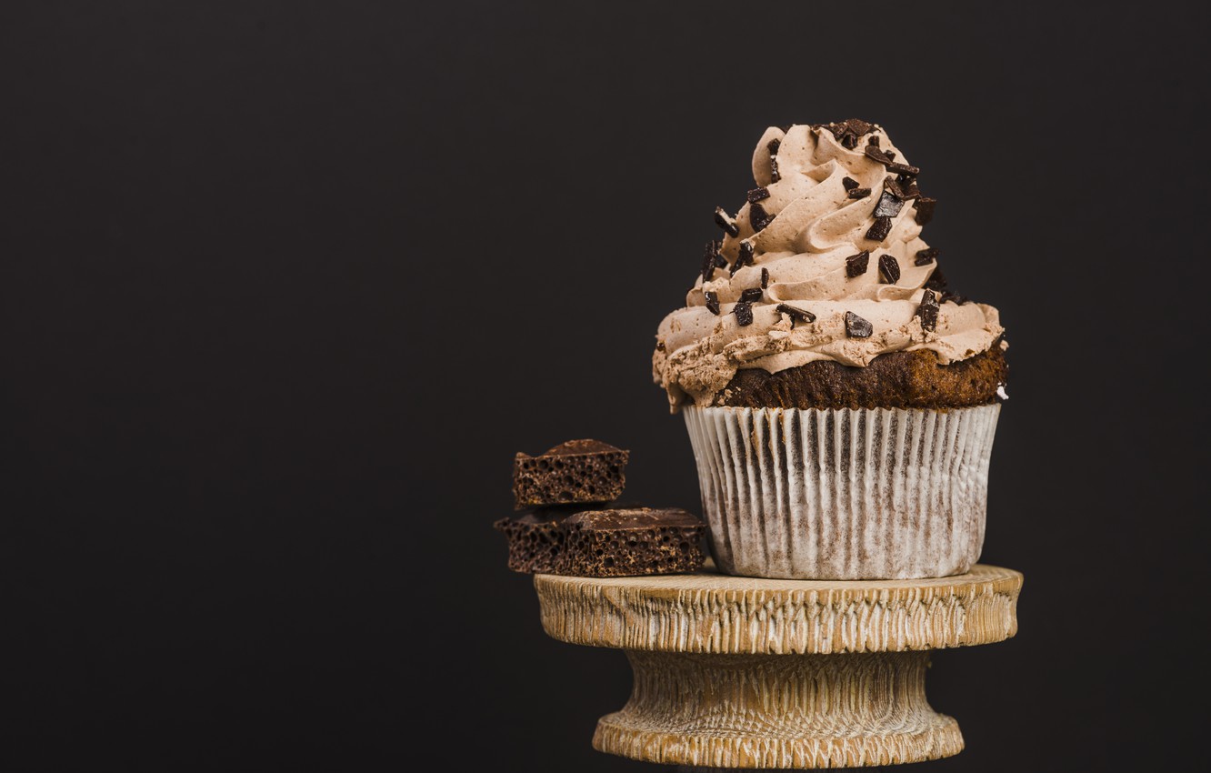 Photo Wallpaper Chocolate, Black, Cream, Dessert, Wood, - Chocolate Cupcake Black Background - HD Wallpaper 