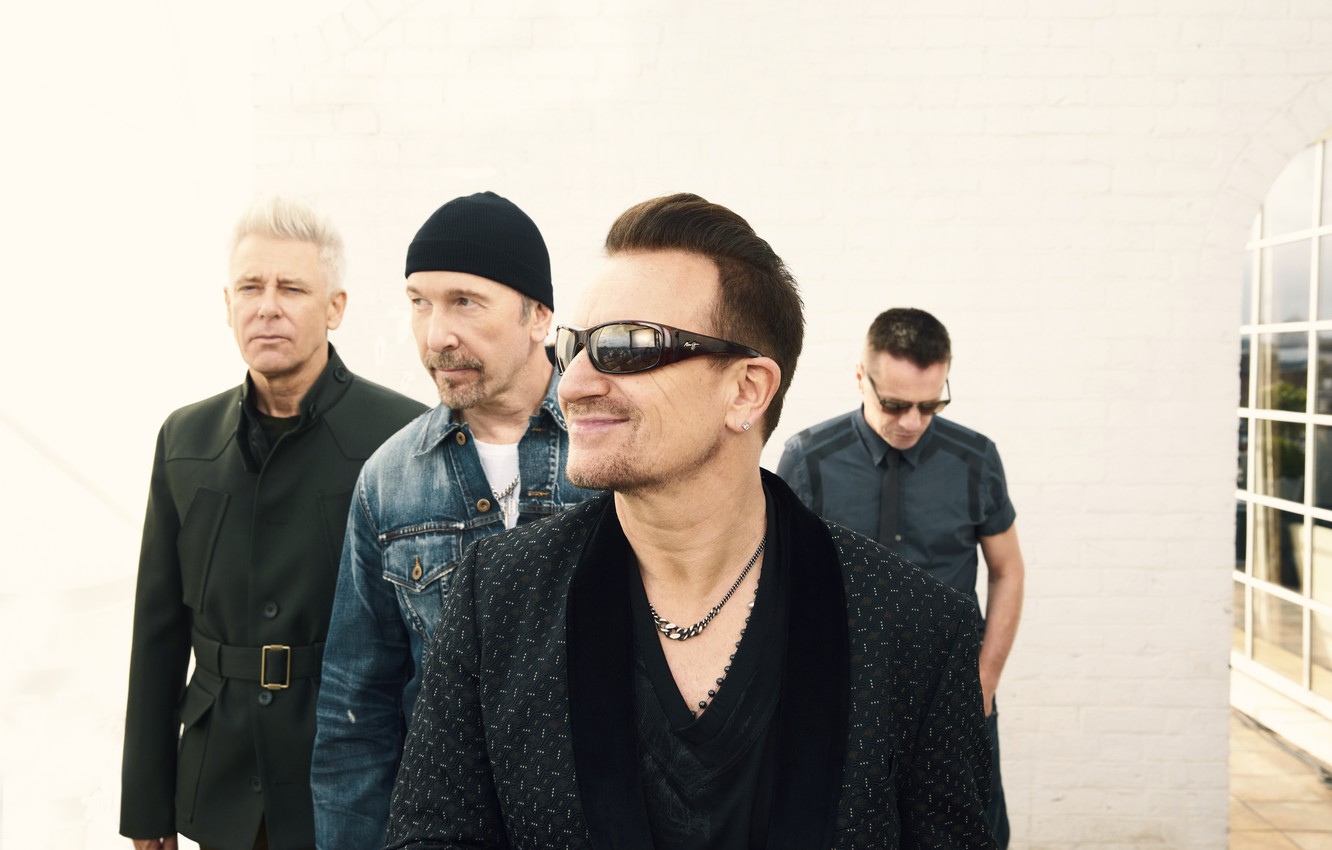 Photo Wallpaper Adam Clayton, The Edge, Bono, Larry - U2 Greatest Hits Album Cover - HD Wallpaper 