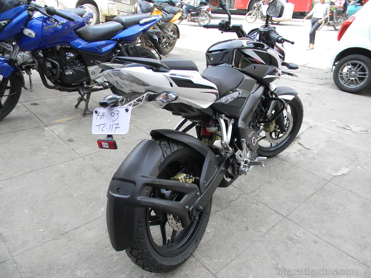 Pulsar 200 Ns Wallpaper - Pulsar 200 Ns Back View - HD Wallpaper 