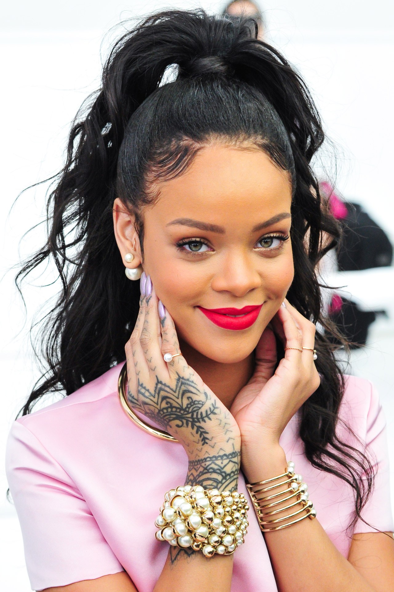 Rihanna Backgrounds, Compatible - Rihanna Wallpaper Iphone - HD Wallpaper 