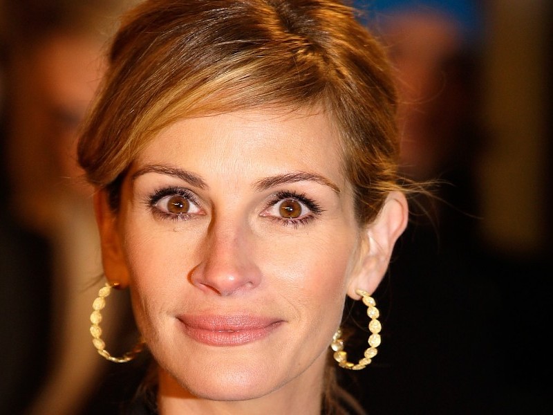 Famous American Hollywood Actress Julia Roberts Cute - Julia Roberts - HD Wallpaper 