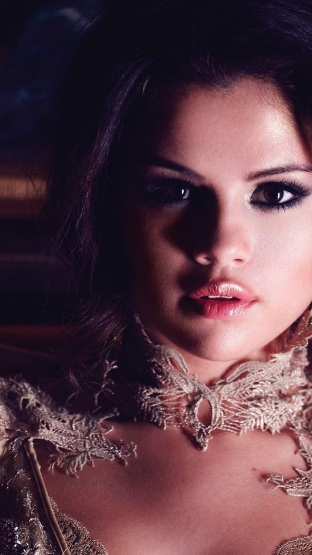 Selena Gomez Hypnotized - HD Wallpaper 