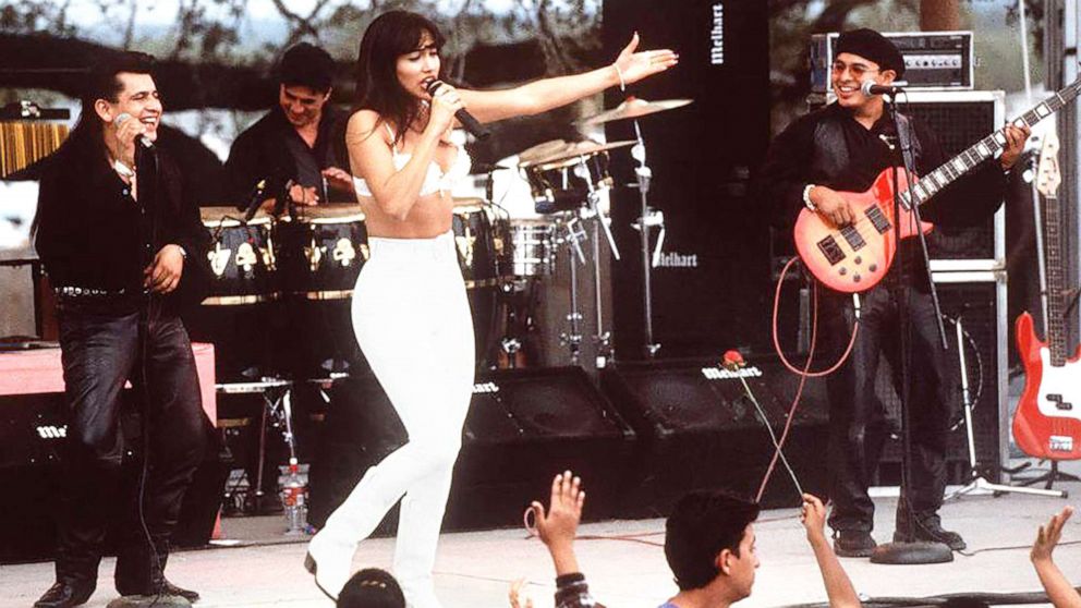 Selena Jennifer Lopez - HD Wallpaper 