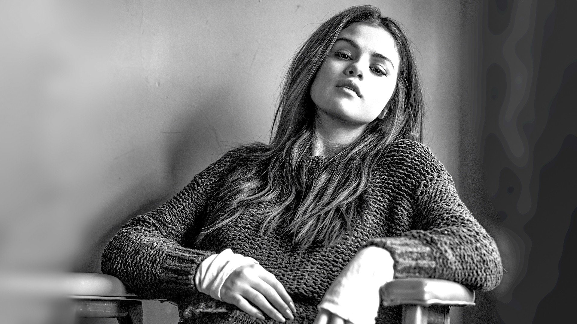 Selena Gomez Hd Wallpapers Black - HD Wallpaper 