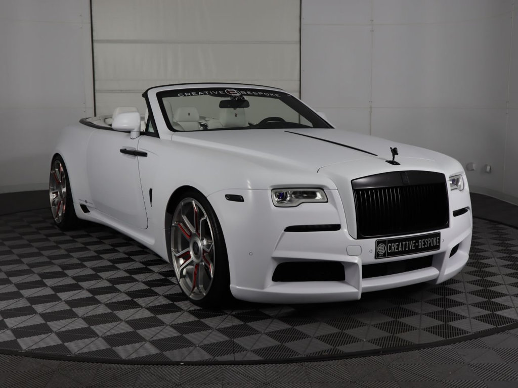 Grand Trianon - HD Wallpaper 