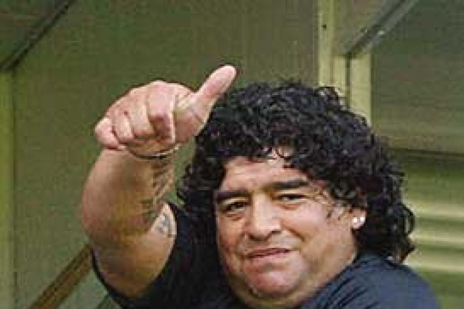 Diego Maradona - Maradona Hospital - HD Wallpaper 