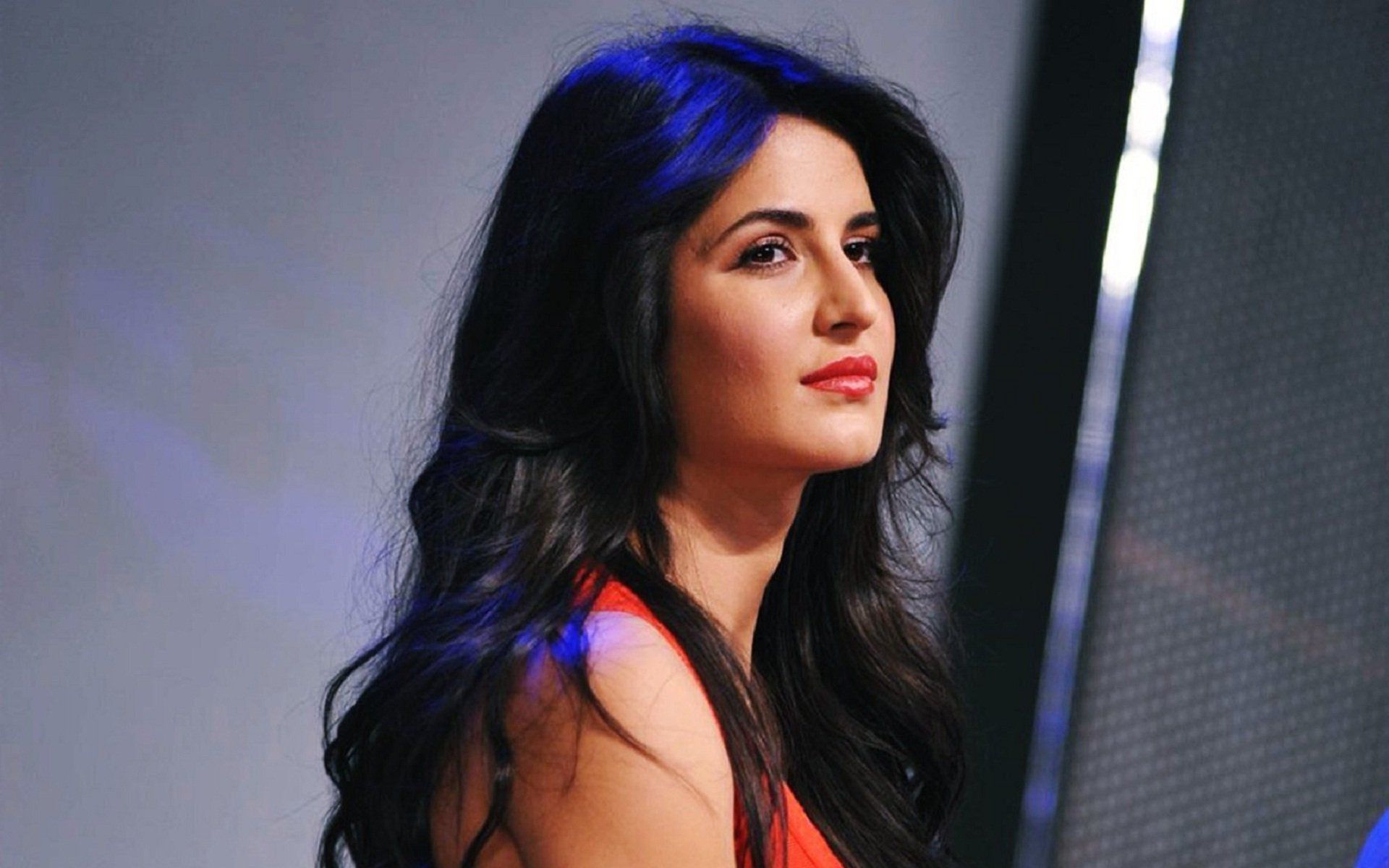 Katrina Kaif Open Hair - HD Wallpaper 