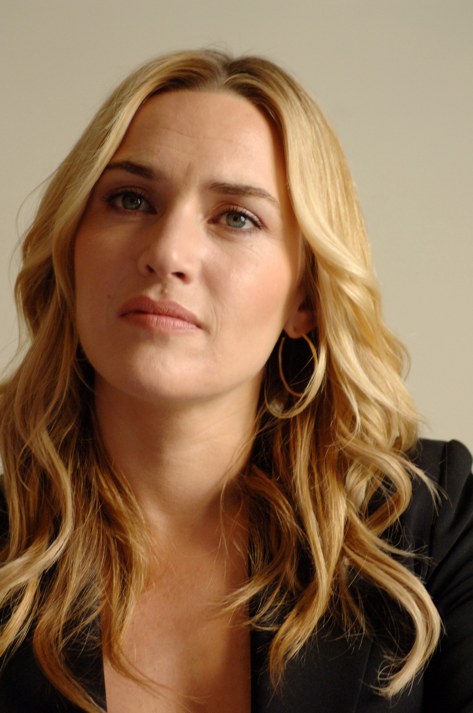 Kate Winslet - 1993x3000 Wallpaper Kate Winslet - 1993x3000 Wallpaper