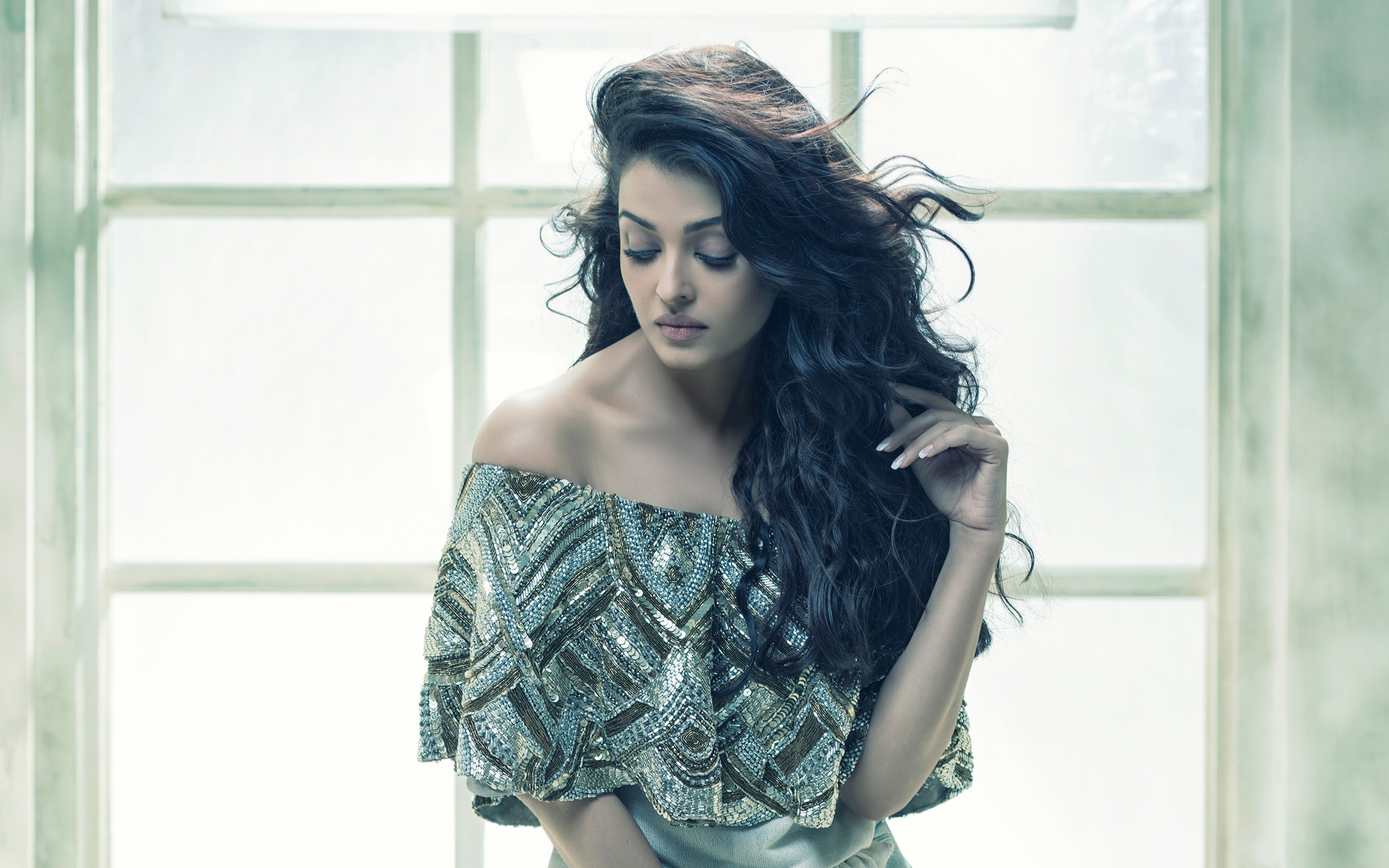 Aishwarya Rai Bachchan, Indian Actress, Model, Brunette, - Ranbir Aishwarya Photo Shoot - HD Wallpaper 