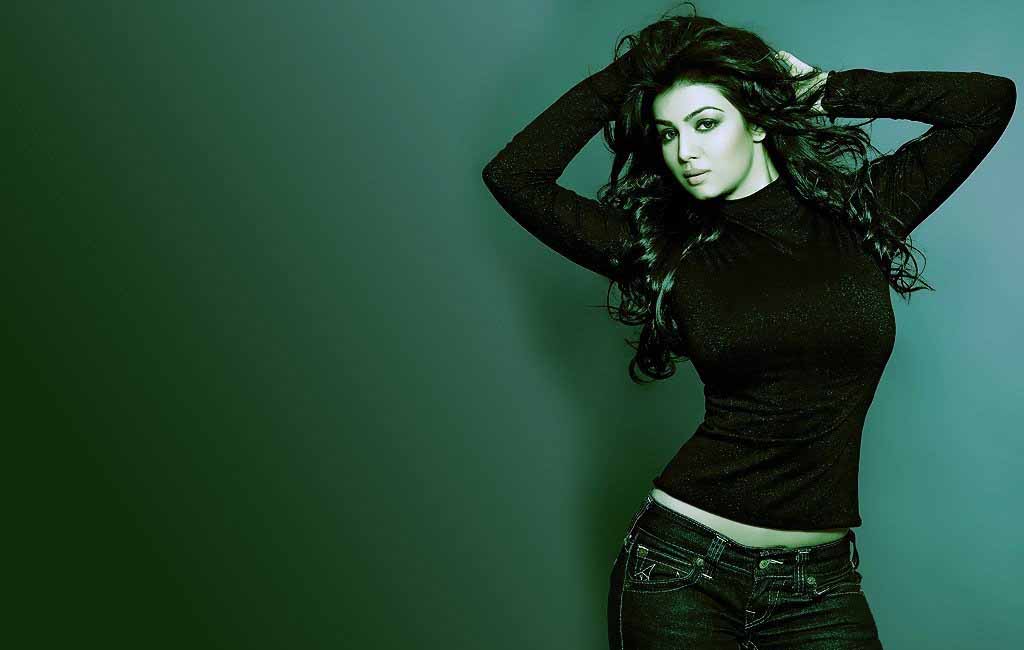 Ayesha Takia In Black Clothes Wallpapers And Backgrounds - Ayesha Takia Hot And Sexy Hd - HD Wallpaper 