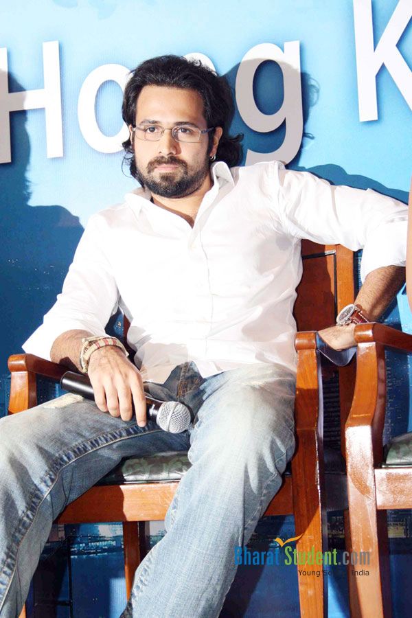 Emraan Hashmi - Awarapan Pressmeet - Emraan Hashmi Hd Awarapan - HD Wallpaper 