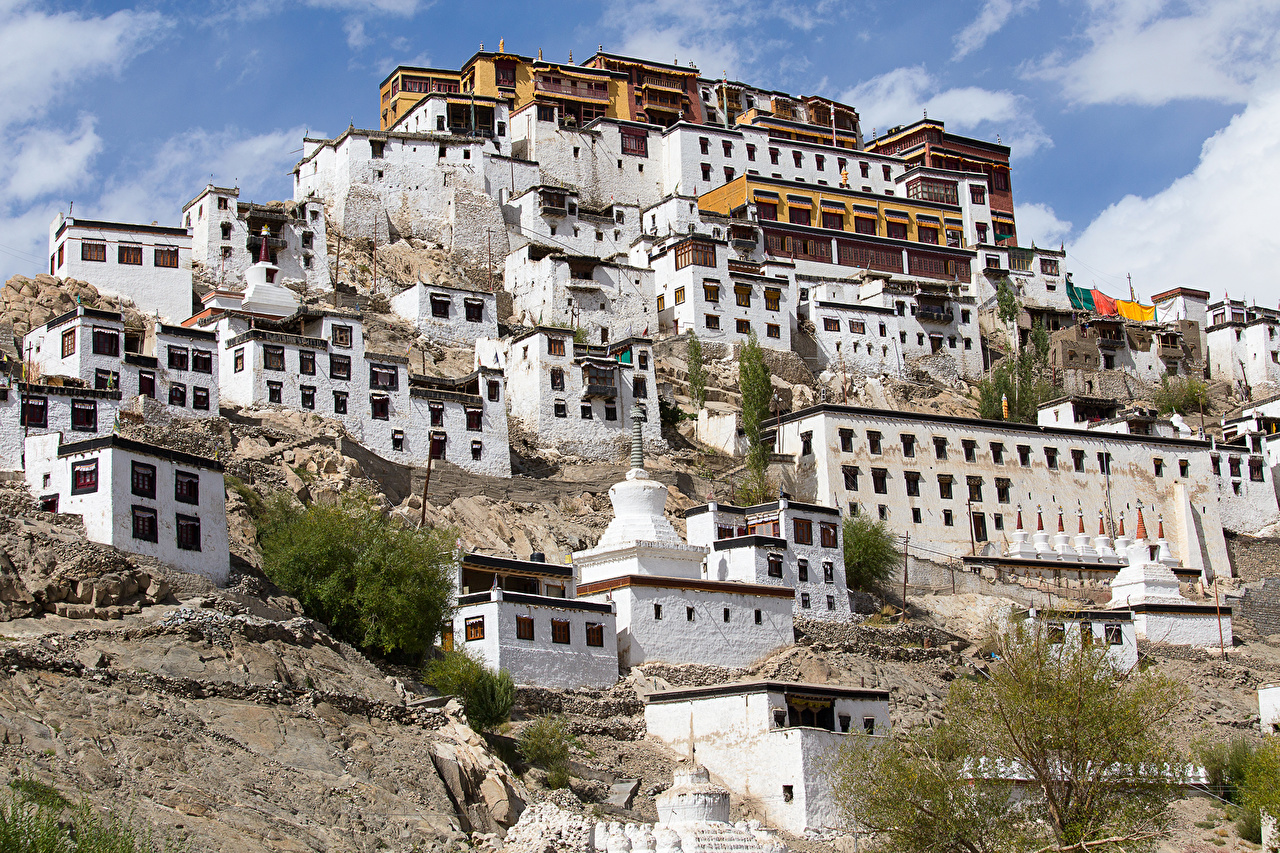 Thikse Monastery - HD Wallpaper 