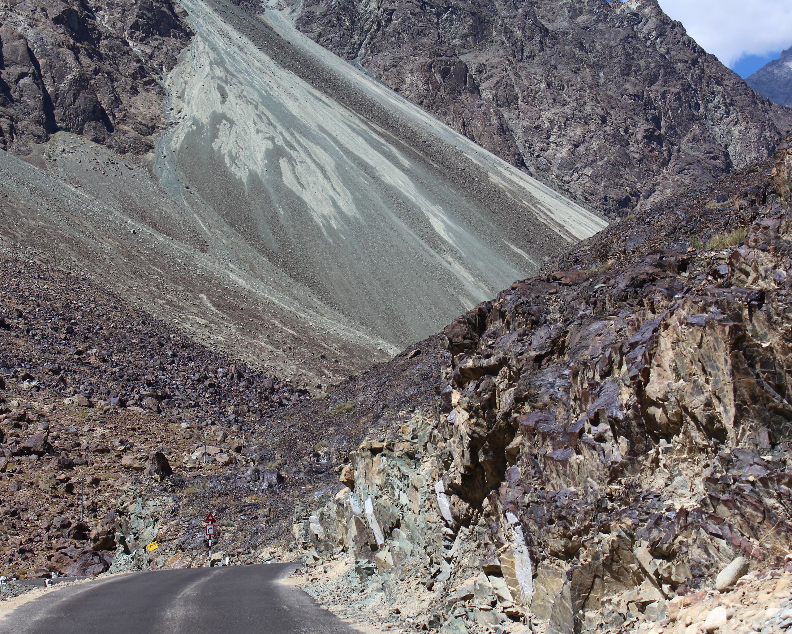 Summit - HD Wallpaper 